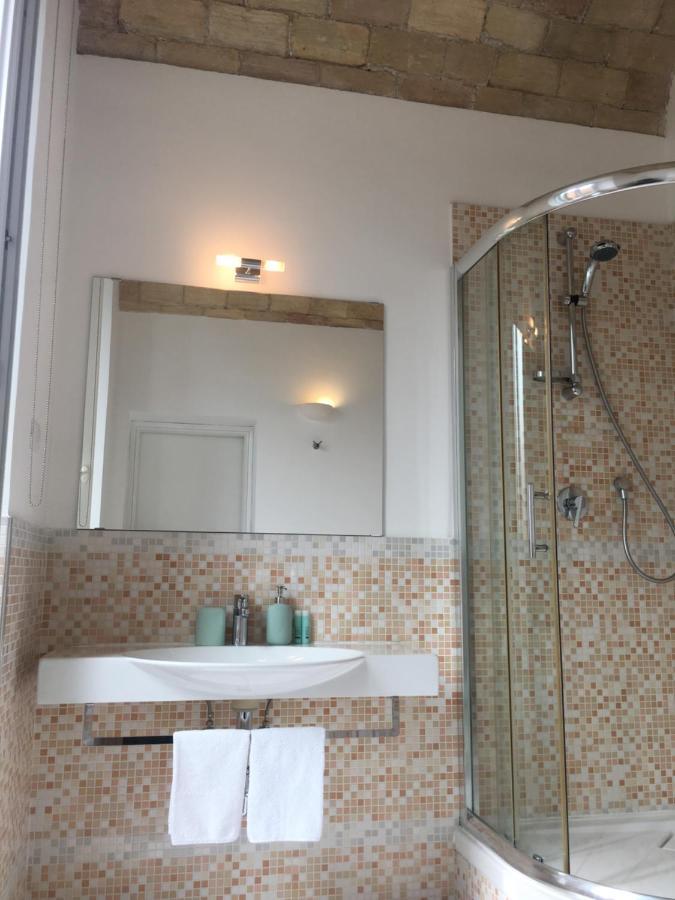 La Finestra Sul Colosseo B&B 1 ローマ エクステリア 写真